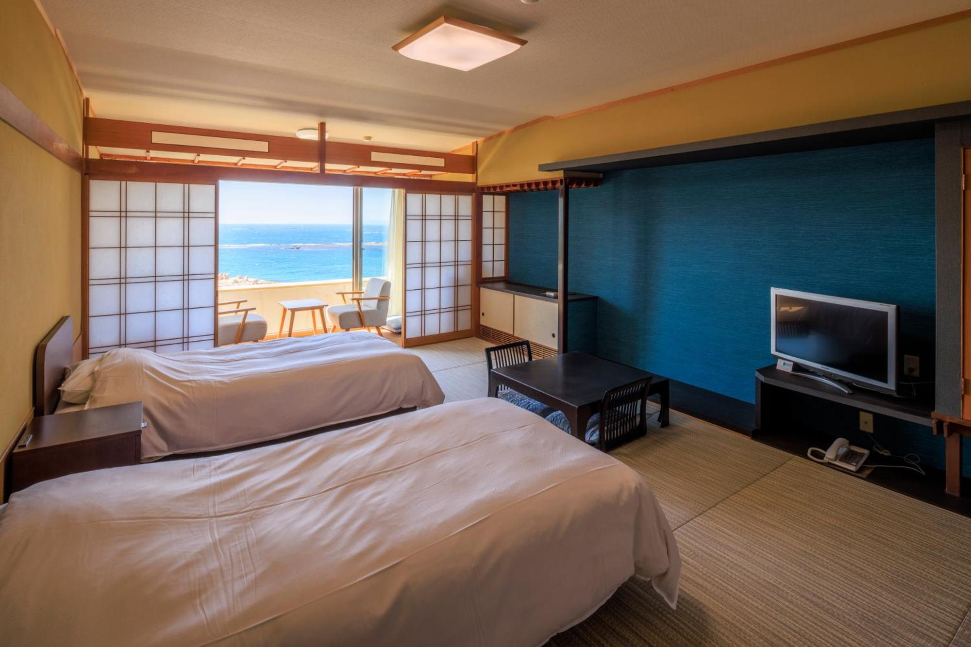 Hotel Sanrakuso Shirahama Exterior photo